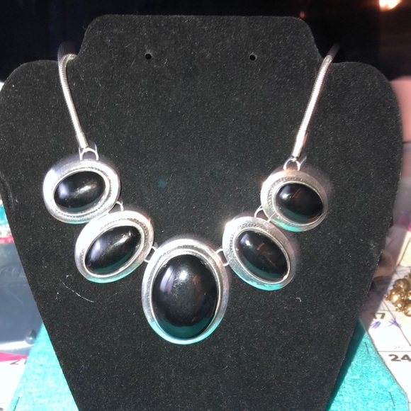 Silver tone black bead necklace - Picture 2 of 2